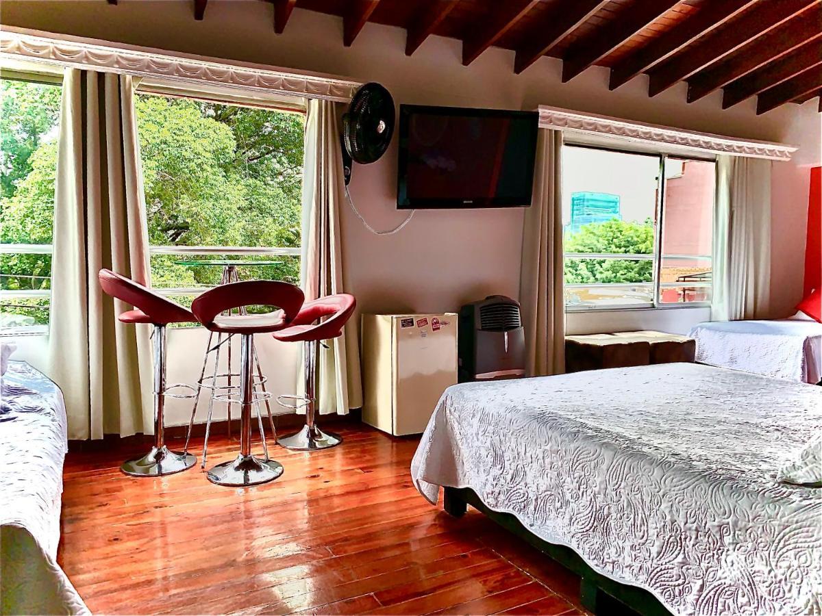Hotel Lleras Premium #1 Medellín Kültér fotó