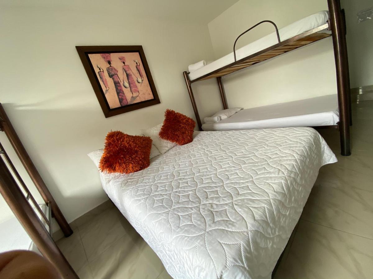 Hotel Lleras Premium #1 Medellín Kültér fotó